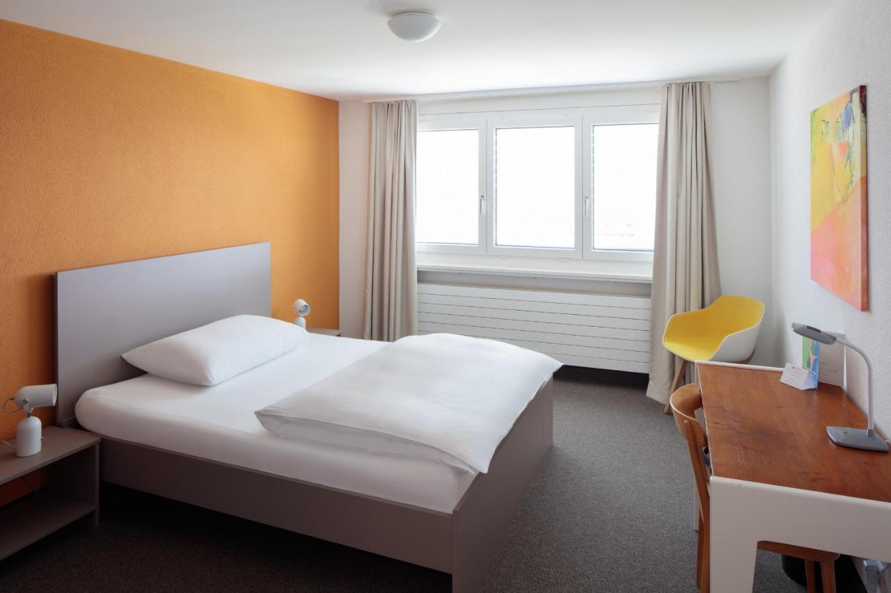 Le Domaine Hotell Villars-Sur-Glane Exteriör bild