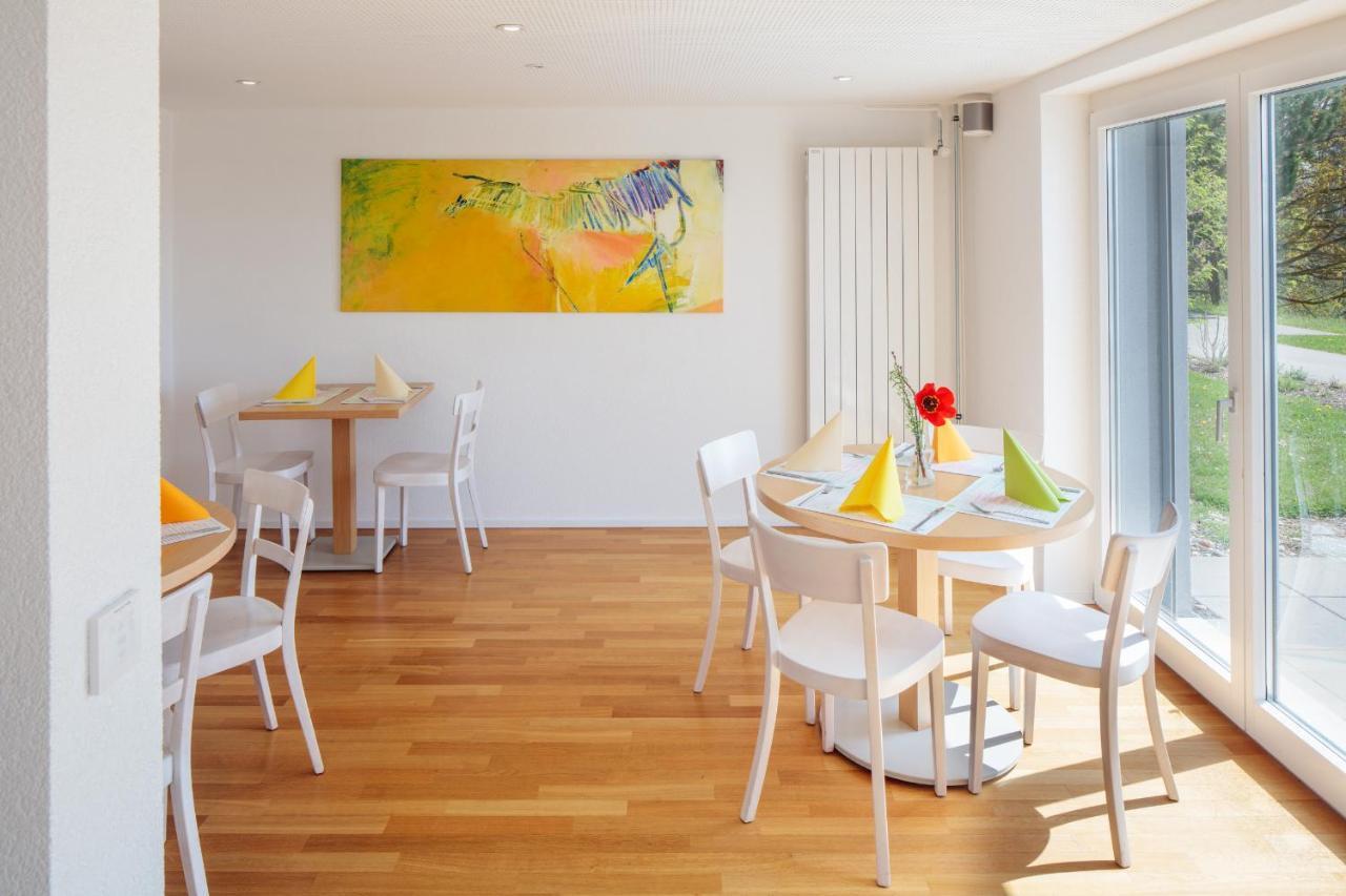 Le Domaine Hotell Villars-Sur-Glane Exteriör bild
