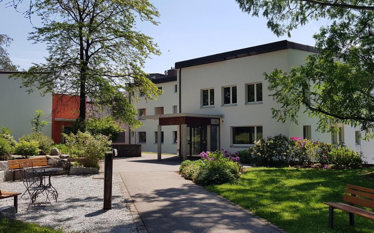 Le Domaine Hotell Villars-Sur-Glane Exteriör bild